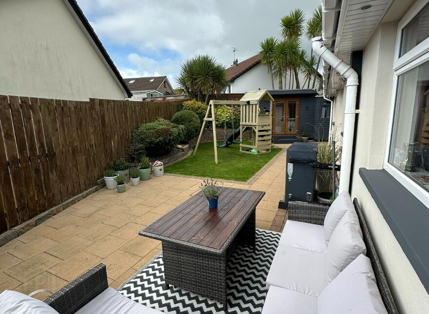60 Broomhill Park, Coleraine, BT51 3AN