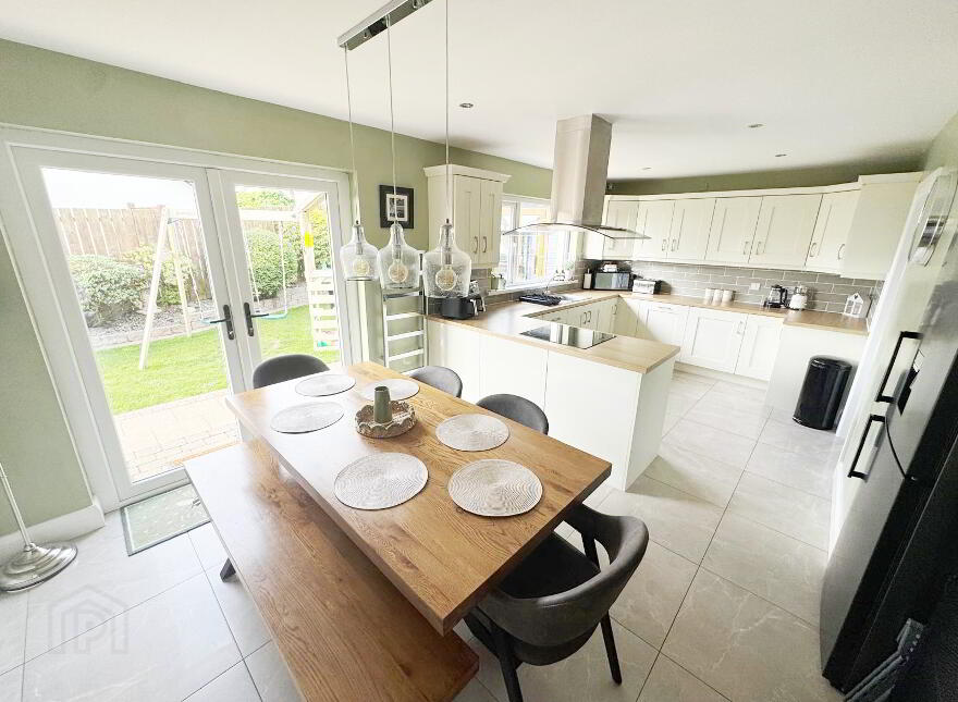 60 Broomhill Park, Coleraine, BT51 3AN