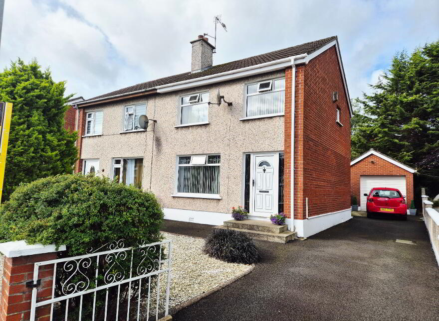 18 Hillview Park, Coleraine, BT51 3EH photo