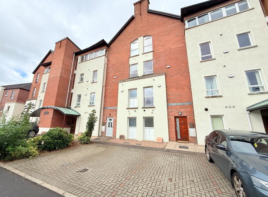 26 Phoenix Fields, Ballymena, BT42 2BF photo