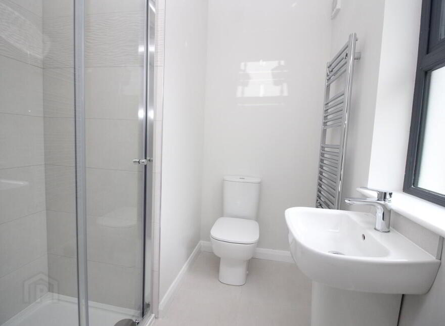 3 Oakwood Gate, 50 The Cutts, Dunmurry, Belfast, BT17 9HN