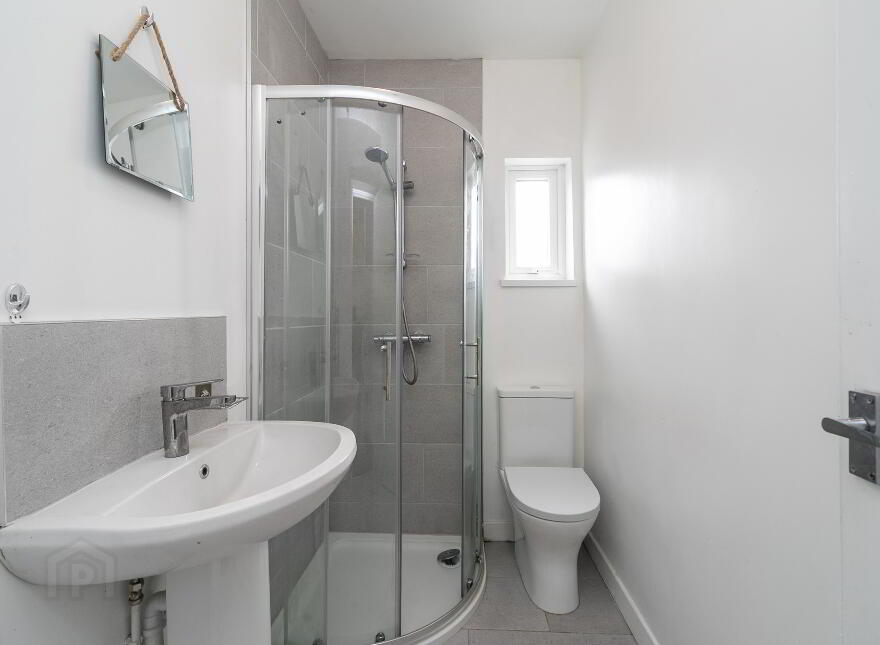 92 Benburb Street, Belfast, BT12 6JJ