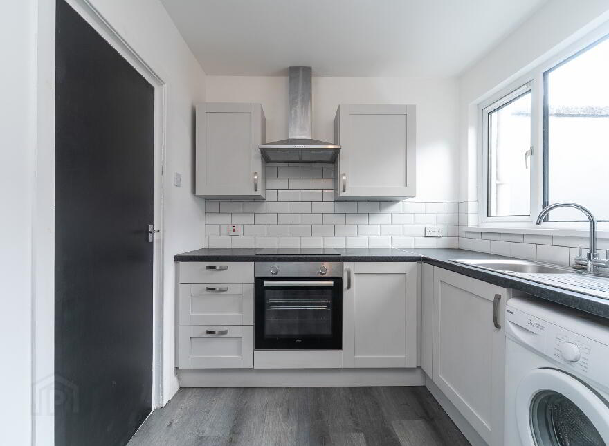 92 Benburb Street, Belfast, BT12 6JJ