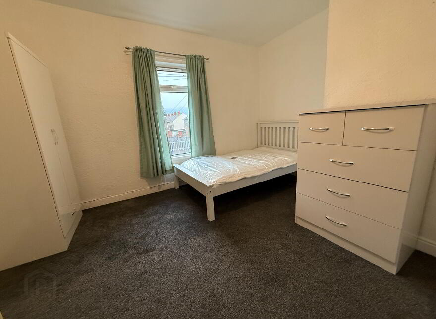 92 Benburb Street, Belfast, BT12 6JJ