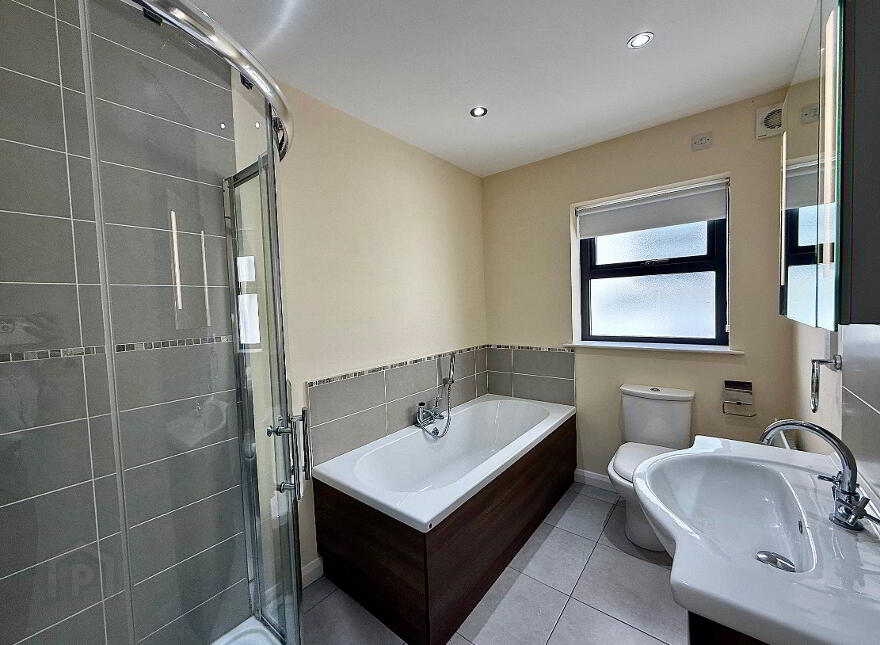 9 Victoria Gate, Waterside, Derry, BT47 2TQ
