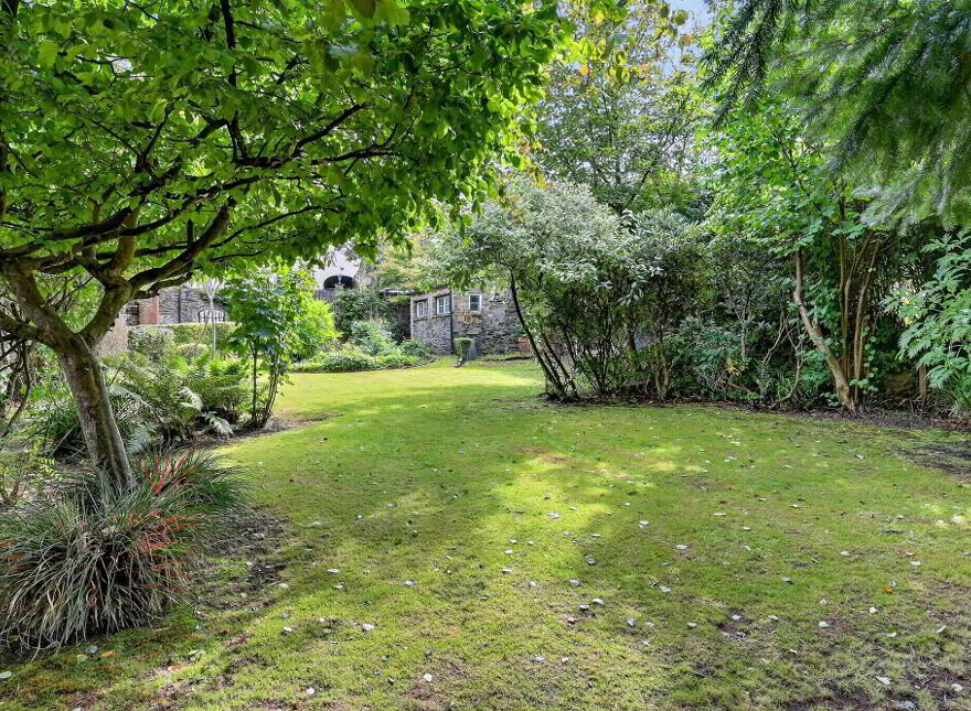 Number Five, 5 Main Street, Royal Hillsborough, BT26 6AE