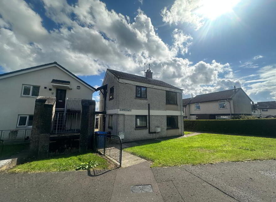 3 Elmdale Flats, Antrim, BT41 2BD photo