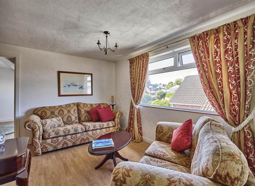 13 Station Road, Carnalea, Bangor, BT19 1HD