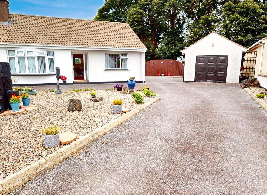 31 Walworth Park, Limavady, Ballykelly, BT49 9HH photo
