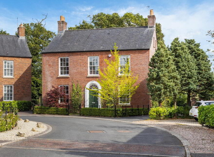22 Kilwarlin Avenue, Hillsborough, BT26 6LQ