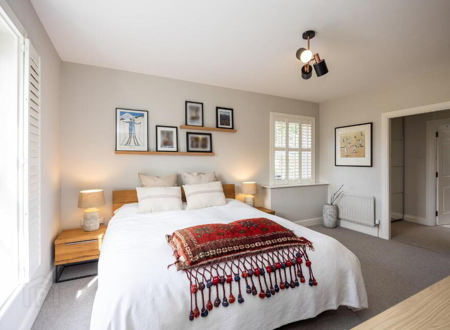 22 Kilwarlin Avenue, Hillsborough, BT26 6LQ