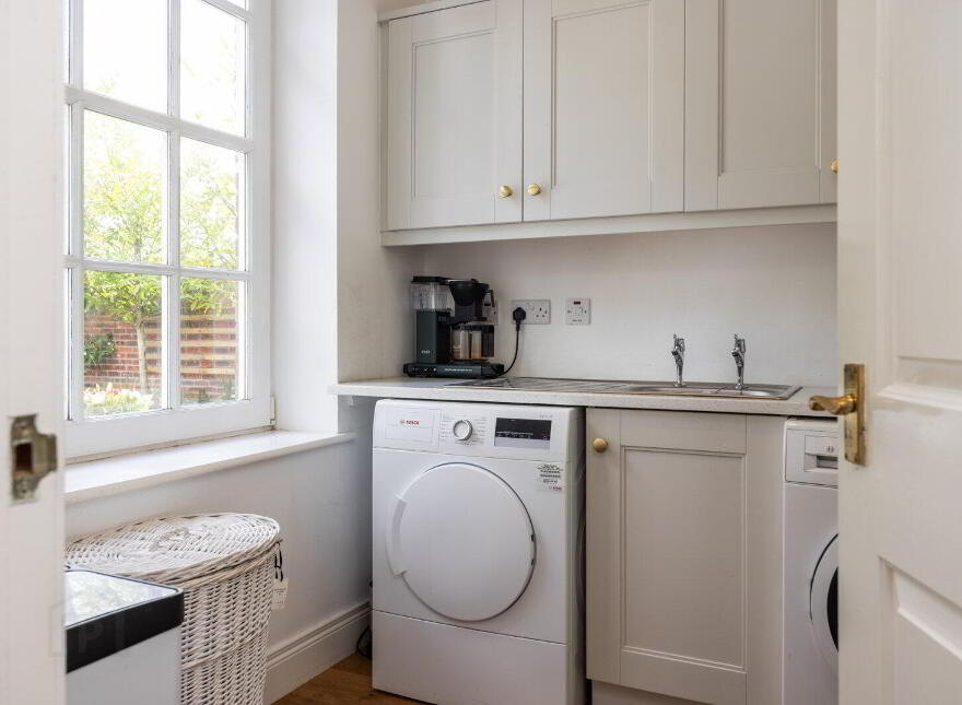 22 Kilwarlin Avenue, Hillsborough, BT26 6LQ