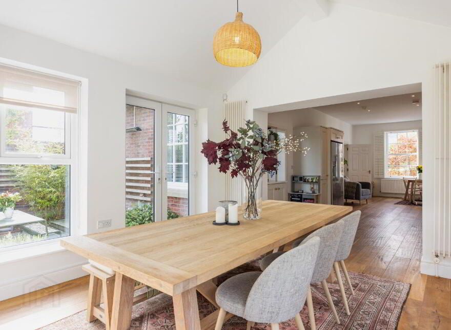 22 Kilwarlin Avenue, Hillsborough, BT26 6LQ