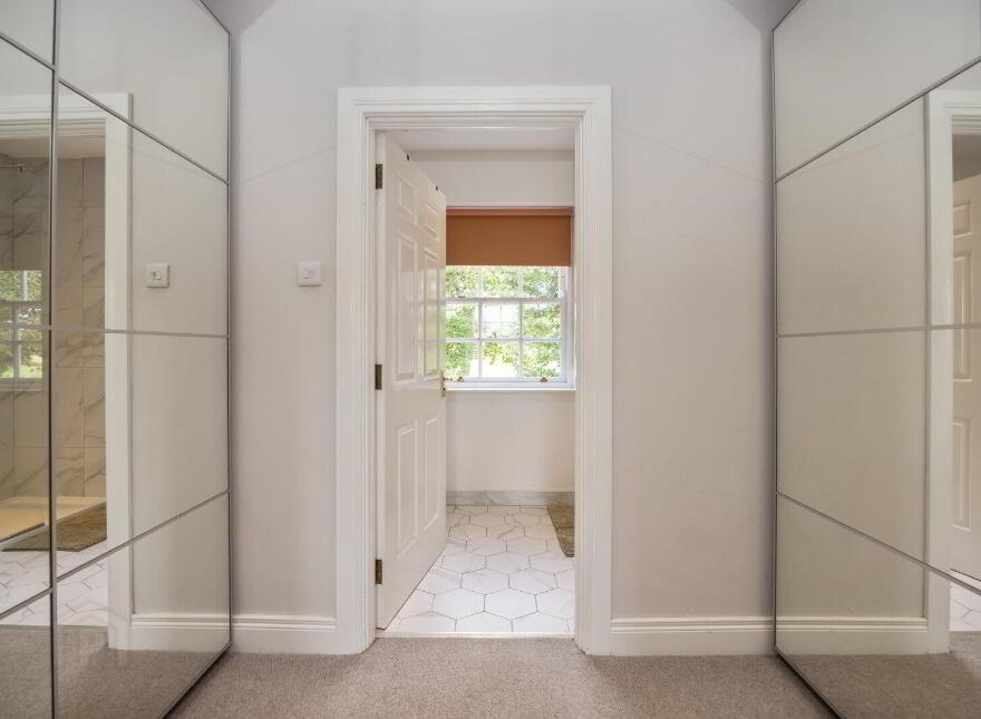 22 Kilwarlin Avenue, Hillsborough, BT26 6LQ