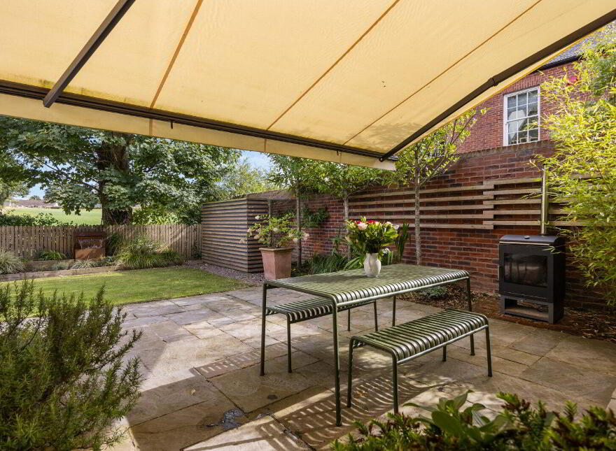 22 Kilwarlin Avenue, Hillsborough, BT26 6LQ