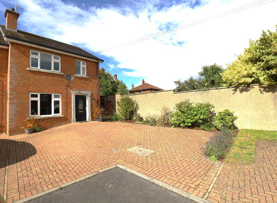 12 Victoria Mews, Kilkeel, BT34 4FY photo