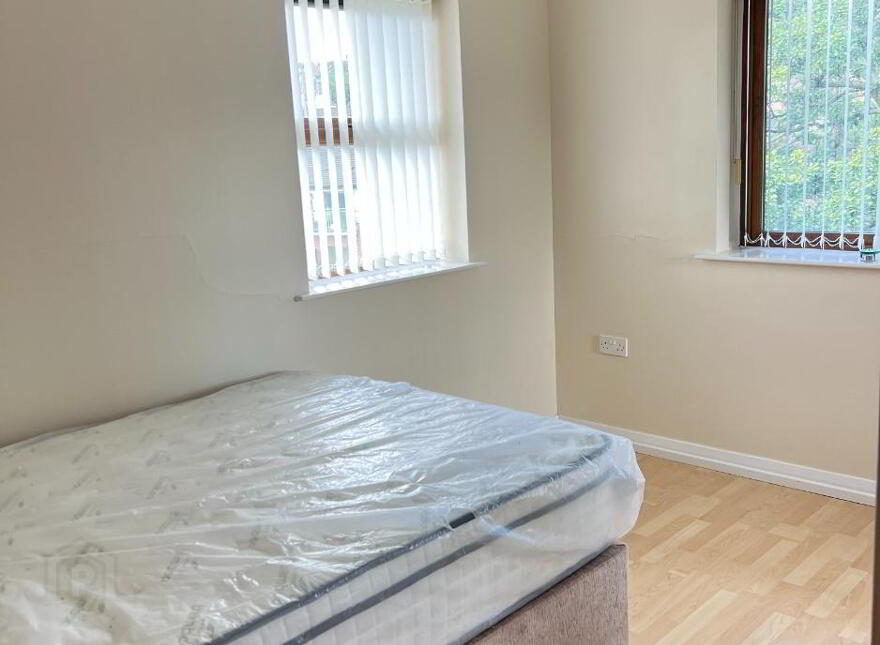 31 Cois Locha, Newry, BT35 8WE