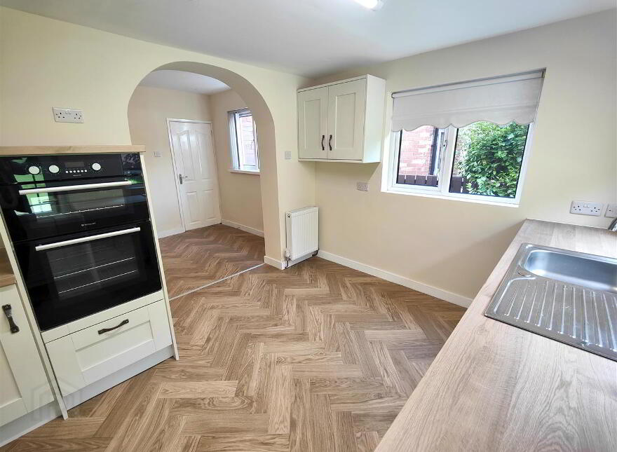 90 Joanmount Gardens, Belfast, BT14 6NY