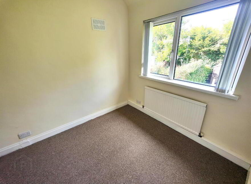 90 Joanmount Gardens, Belfast, BT14 6NY