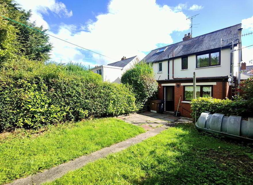 90 Joanmount Gardens, Belfast, BT14 6NY