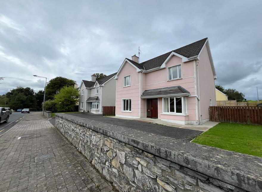 No. 9 Churchfield, Dromahair, F91X5K5