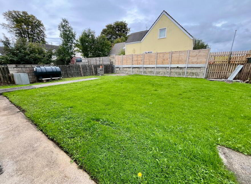 No. 9 Churchfield, Dromahair, F91X5K5