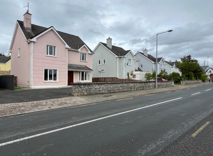 No. 9 Churchfield, Dromahair, F91X5K5