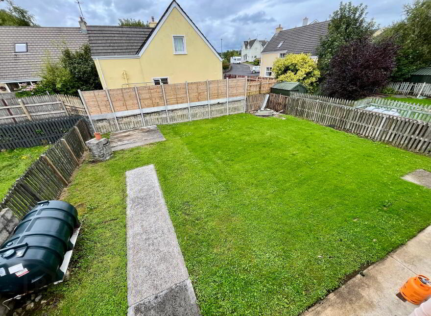 No. 9 Churchfield, Dromahair, F91X5K5
