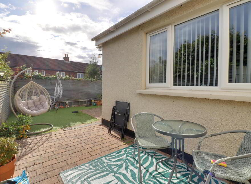 21 Stranmore Avenue, Newtownards, BT23 8JU