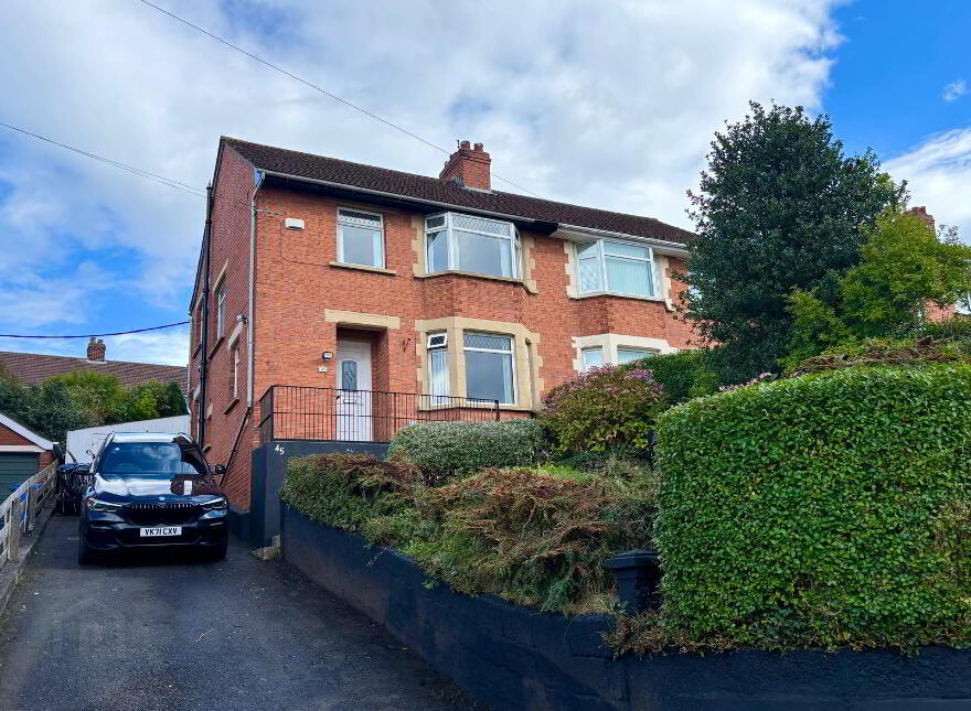 45 Church Avenue, Bangor, BT20 3EG photo