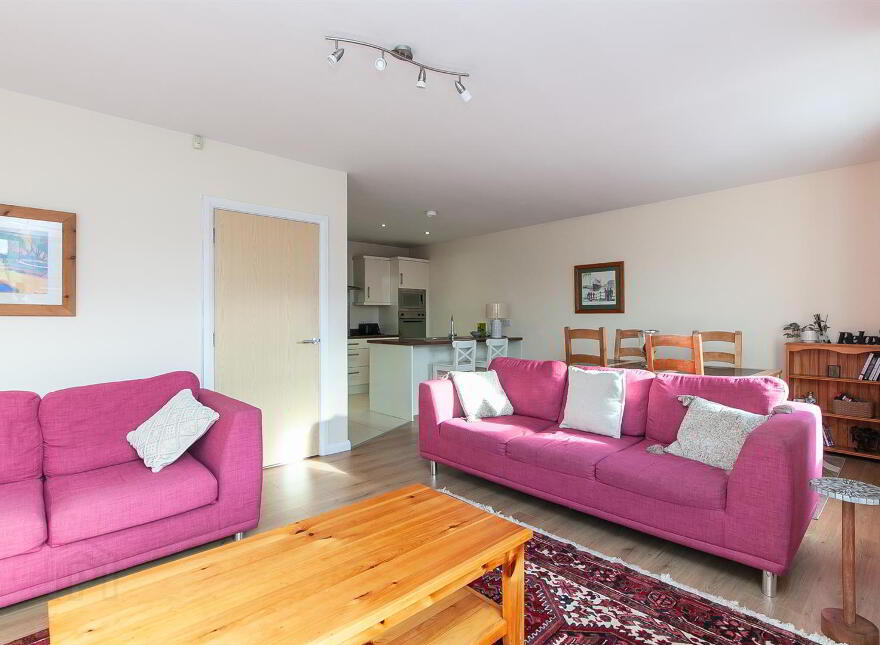 9 Loughshore Courtyard, Whiteabbey, Newtownabbey, BT37 0ZS