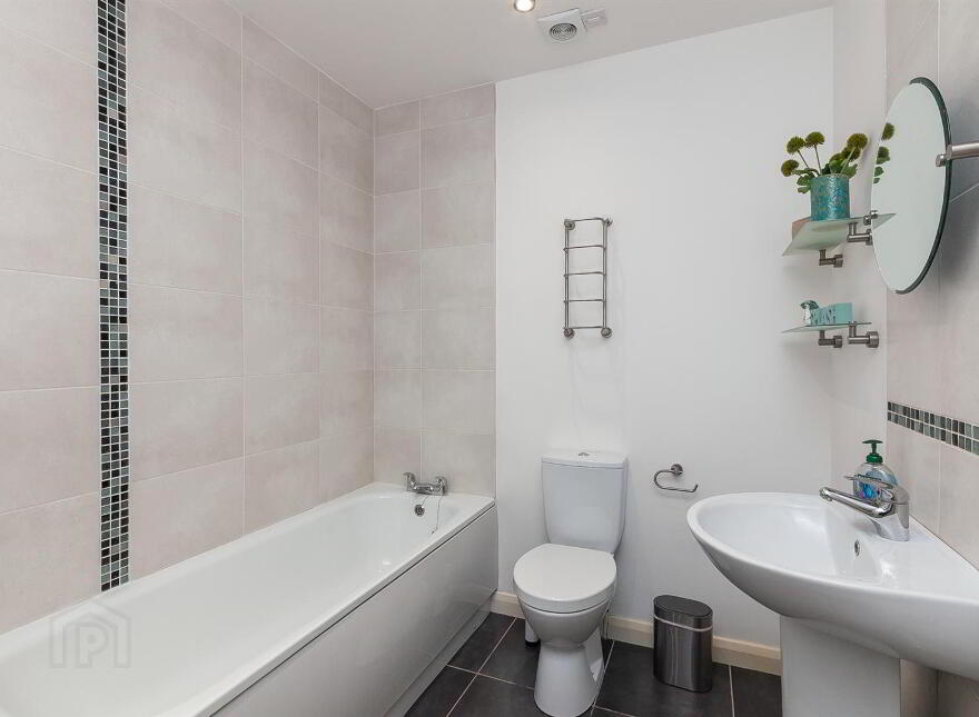 9 Loughshore Courtyard, Whiteabbey, Newtownabbey, BT37 0ZS