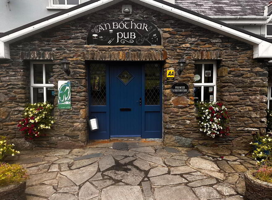 An Bothar Pub, Ballynavenooragh, Ballydavid, Tralee, Dingle