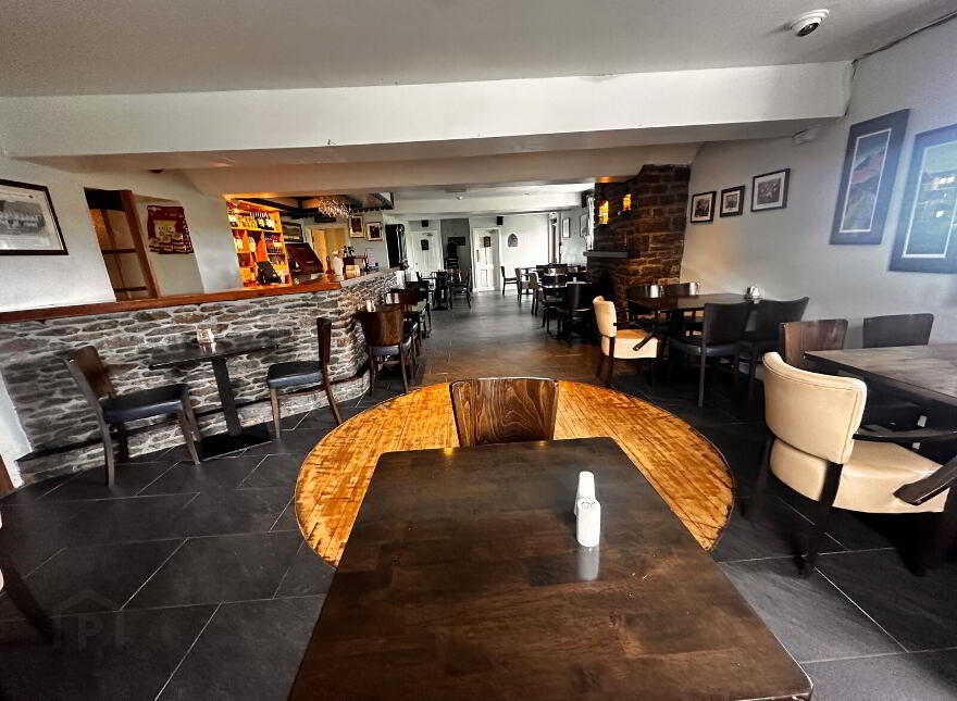 An Bothar Pub, Ballynavenooragh, Ballydavid, Tralee, Dingle