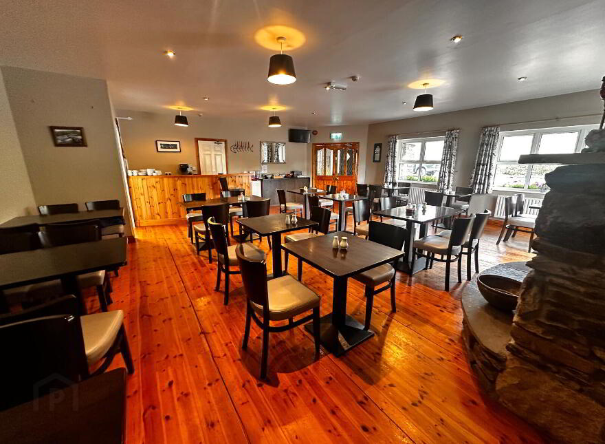 An Bothar Pub, Ballynavenooragh, Ballydavid, Tralee, Dingle