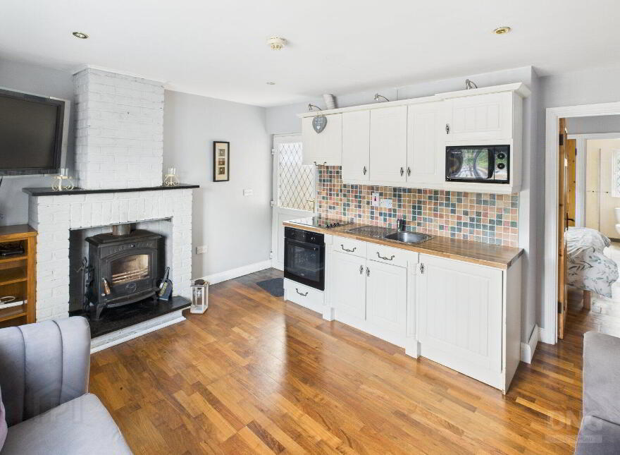 Kilcoursey, Clara, R35F381