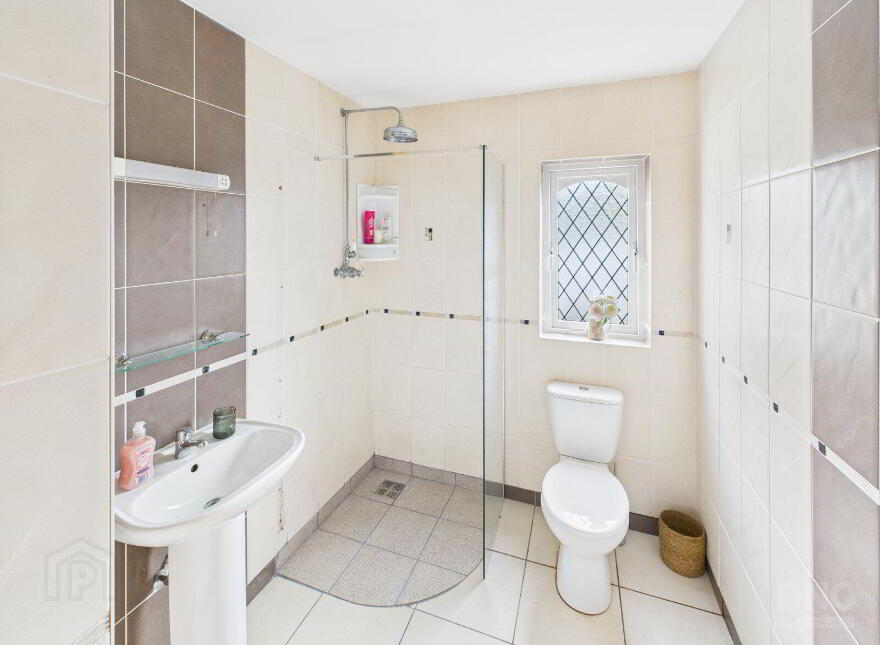 Kilcoursey, Clara, R35F381
