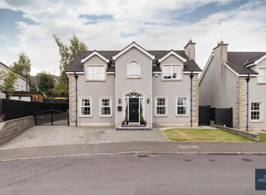 10 Laurelvale Grove, Donaghcloney, BT66 7GF photo