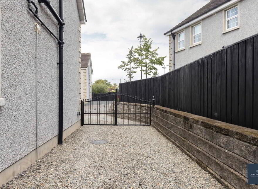 10 Laurelvale Grove, Donaghcloney, BT66 7GF