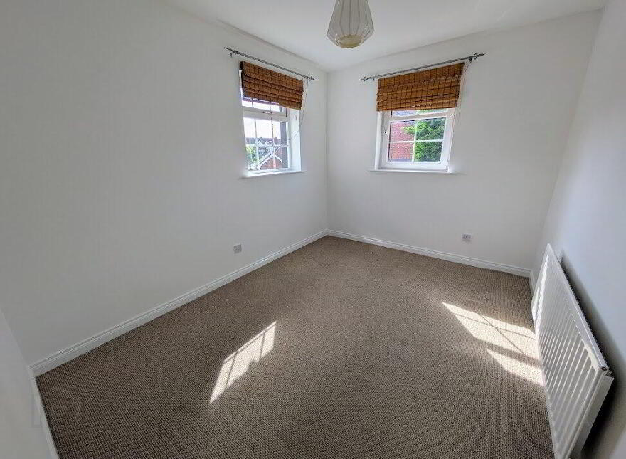 24d Cairndore Walk, Newtownards, BT23 8PE