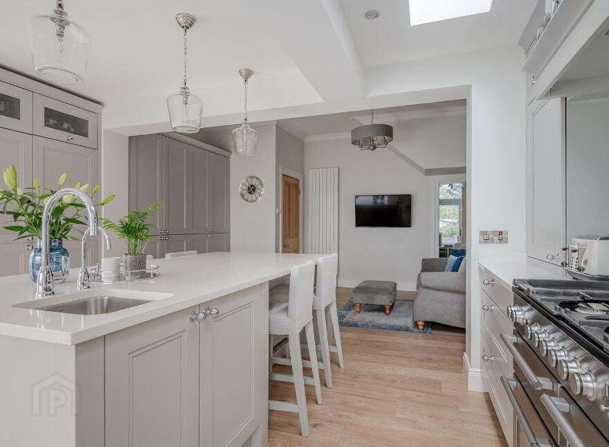 9 Raglan Road, Bangor, BT20 3TL