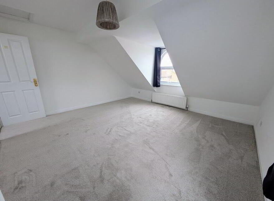 24d Cairndore Walk, Newtownards, BT23 8PE