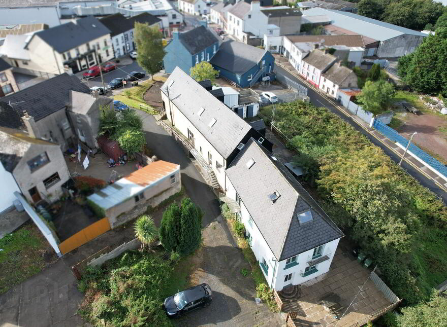 Main Street & Castle Lane, Killeshandra, H12E3X6