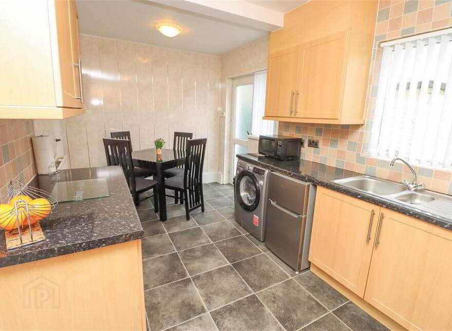 28 Ballybeen Park, Dundonald, Belfast, BT16 2QB
