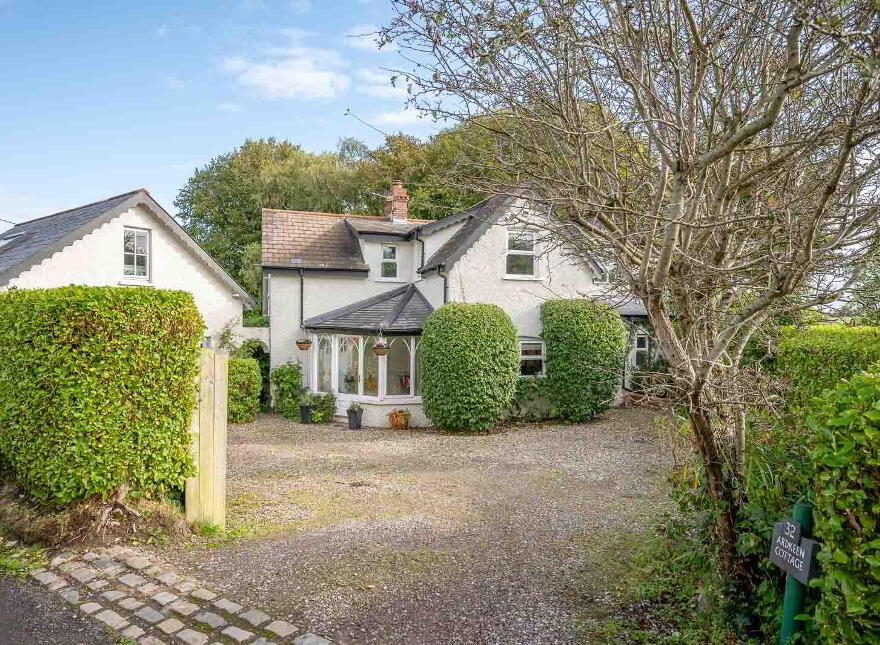32 Ballygrainey Road, Holywood, BT18 0HE