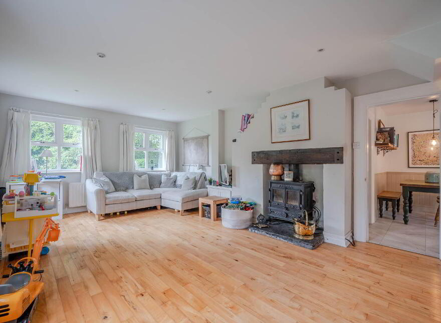 32 Ballygrainey Road, Holywood, BT18 0HE