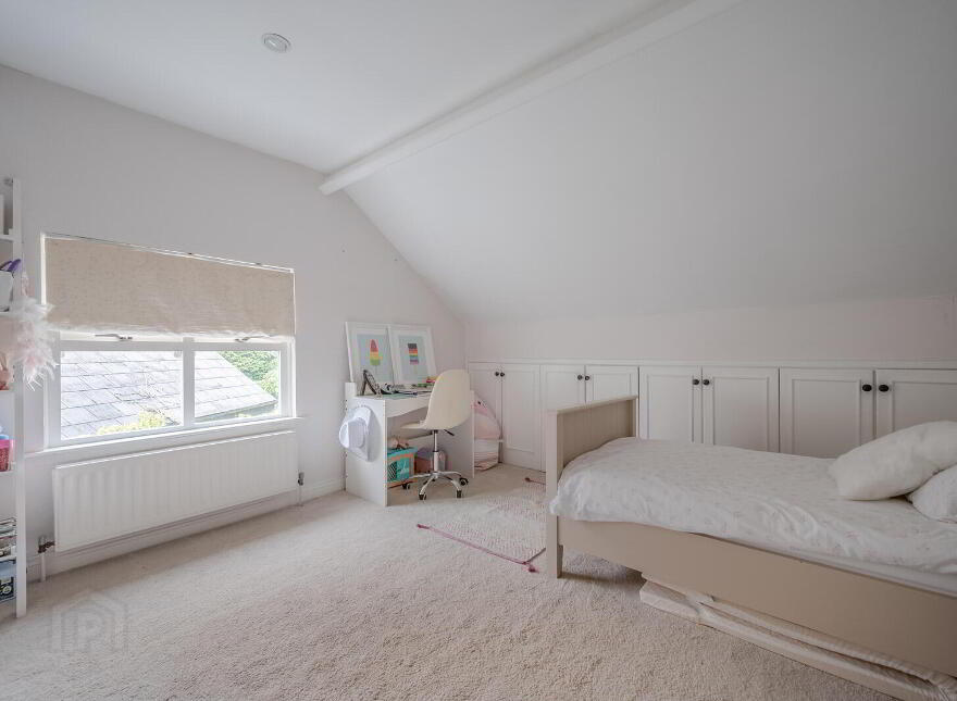 32 Ballygrainey Road, Holywood, BT18 0HE