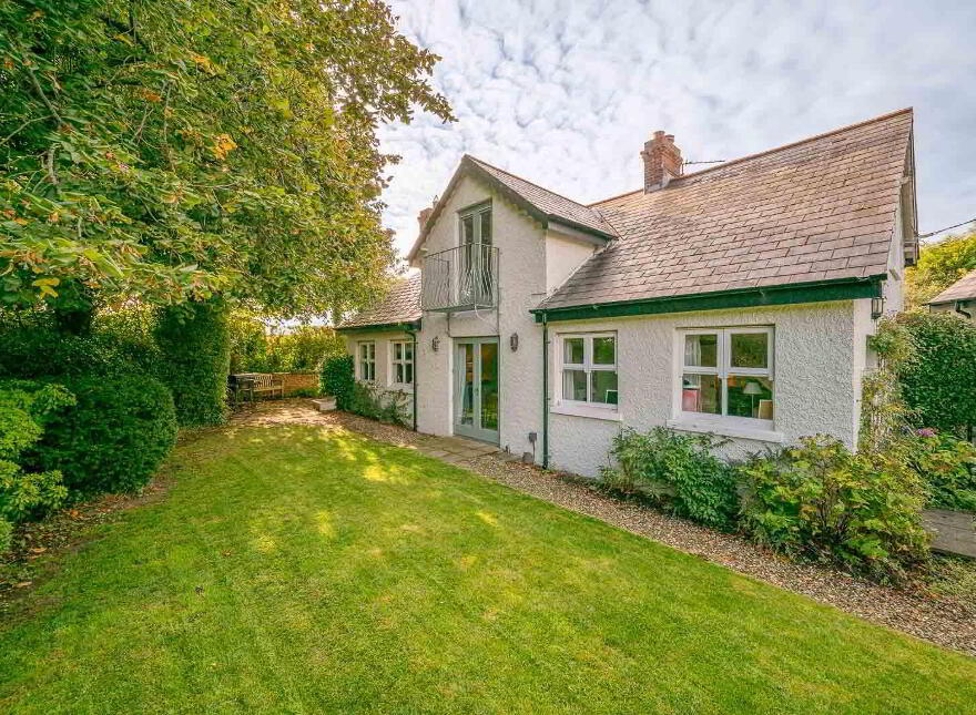 32 Ballygrainey Road, Holywood, BT18 0HE