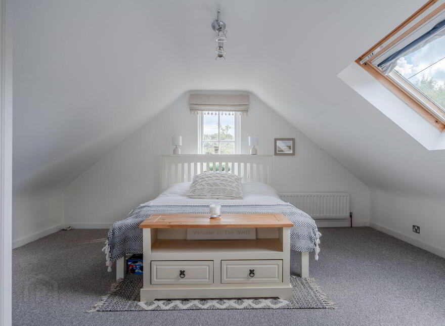 32 Ballygrainey Road, Holywood, BT18 0HE