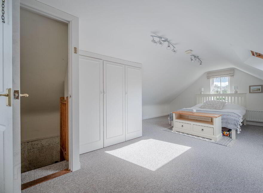 32 Ballygrainey Road, Holywood, BT18 0HE